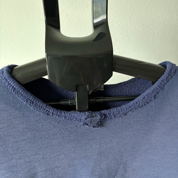 Mens Carhartt Navy Blue Distressed Sweatshirt with Gold Logo Men’s Size L - Picture 4 of 6